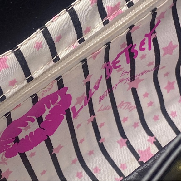 Betsey Johnson Penguin Crossbody Bag - Picture 4 of 11